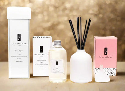 Natural Citrus Scents: Citrus Summit Reed Diffuser with oils and reeds for a refreshing home atmosphere.